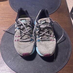 Nike Women's Gray and Teal Athletic Shoes